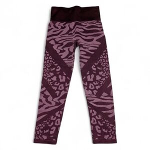 Xersion Med Animal Print Leggings Burgundy And Pink Seamless